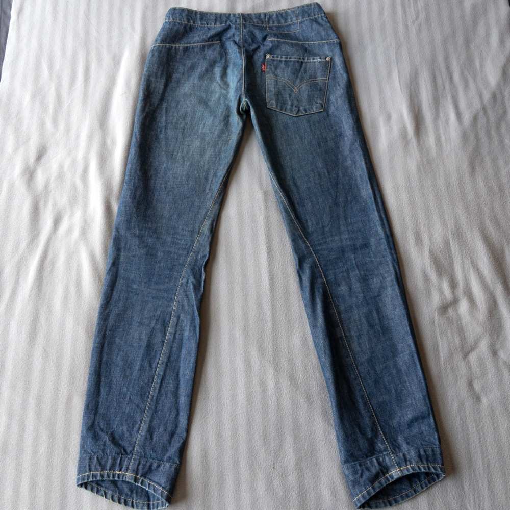 Vintage Levis Engineered Jeans Twisted Button Fly Fits 30x32
